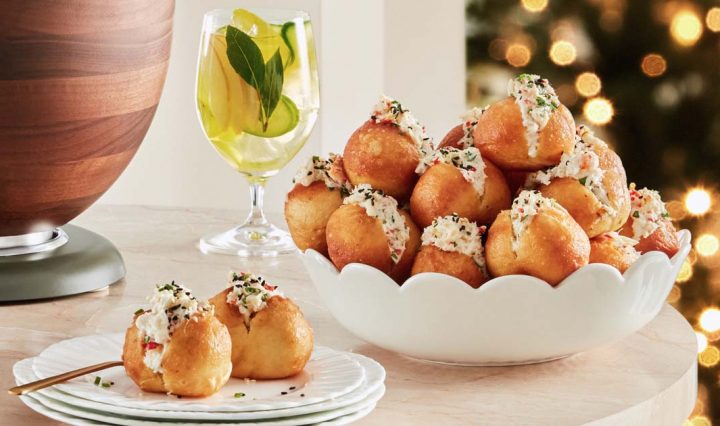 Ball-shaped doughnuts filled with a creamy crab, chilli and lemon mixture.