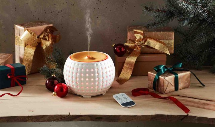 HoMedics Ellia Gather Ultrasonic Aroma Diffuser along with other Christmas gifts.